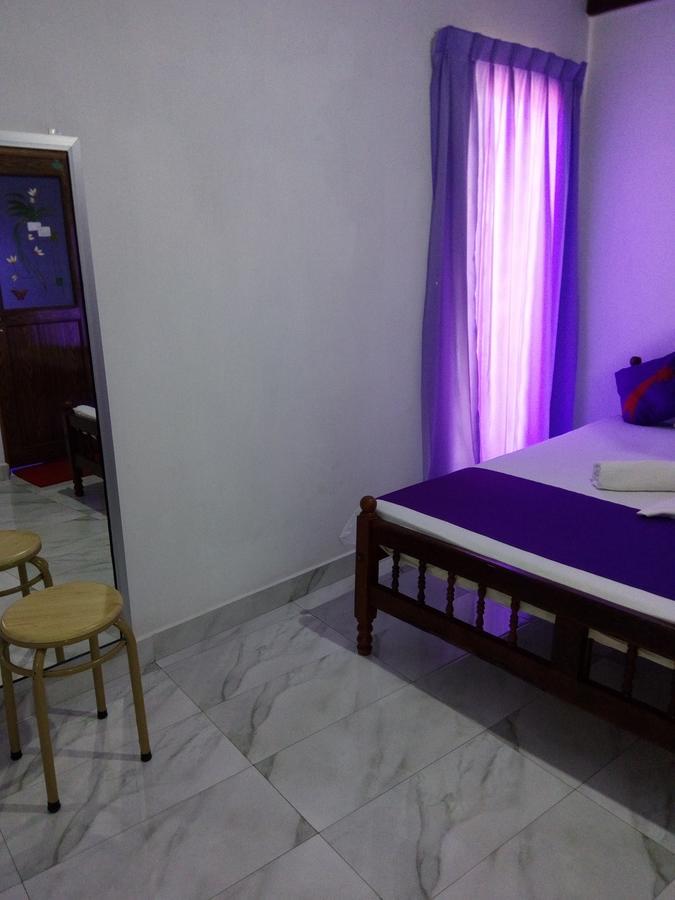 Evening Star Guest Inn Канді Екстер'єр фото
