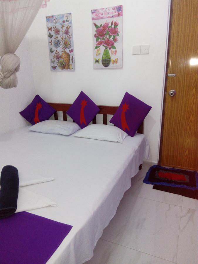 Evening Star Guest Inn Канді Екстер'єр фото
